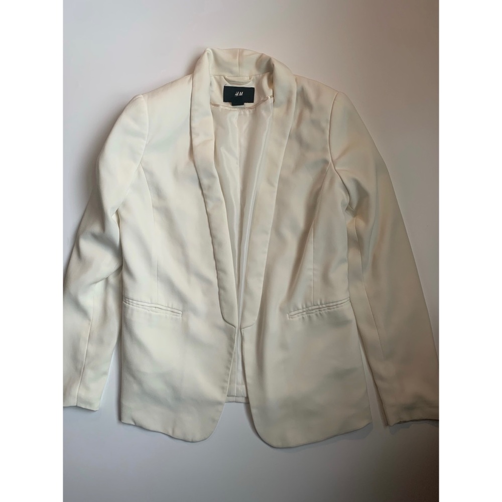 H&M White Tuxedo Jacket